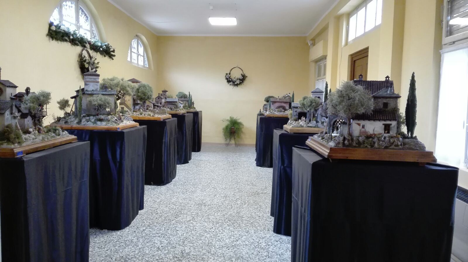 clicca per ingrandire clicca per ingrandire