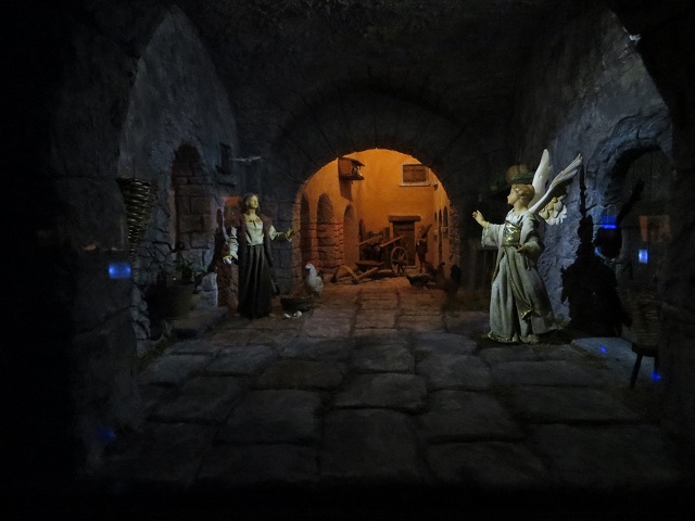 clicca per ingrandire clicca per ingrandire