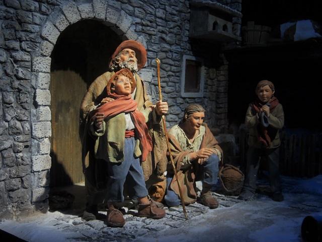 clicca per ingrandire clicca per ingrandire