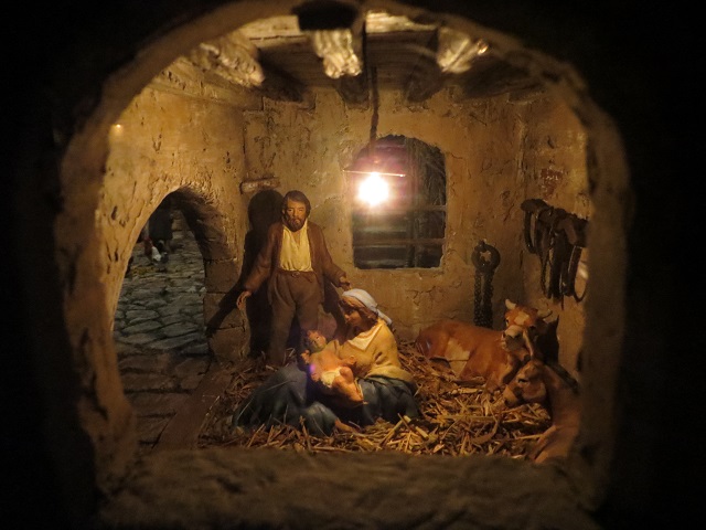 clicca per ingrandire clicca per ingrandire