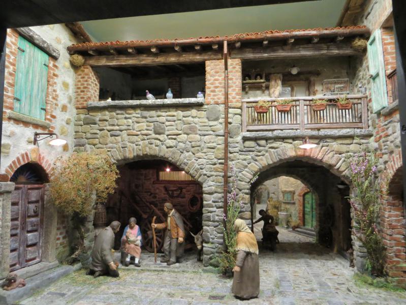 clicca per ingrandire clicca per ingrandire