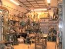L'interno dell'ultima bottega visitata.